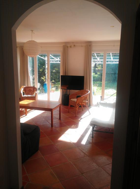 Entre Nimes Et Arles Villa Bellegarde  Eksteriør billede