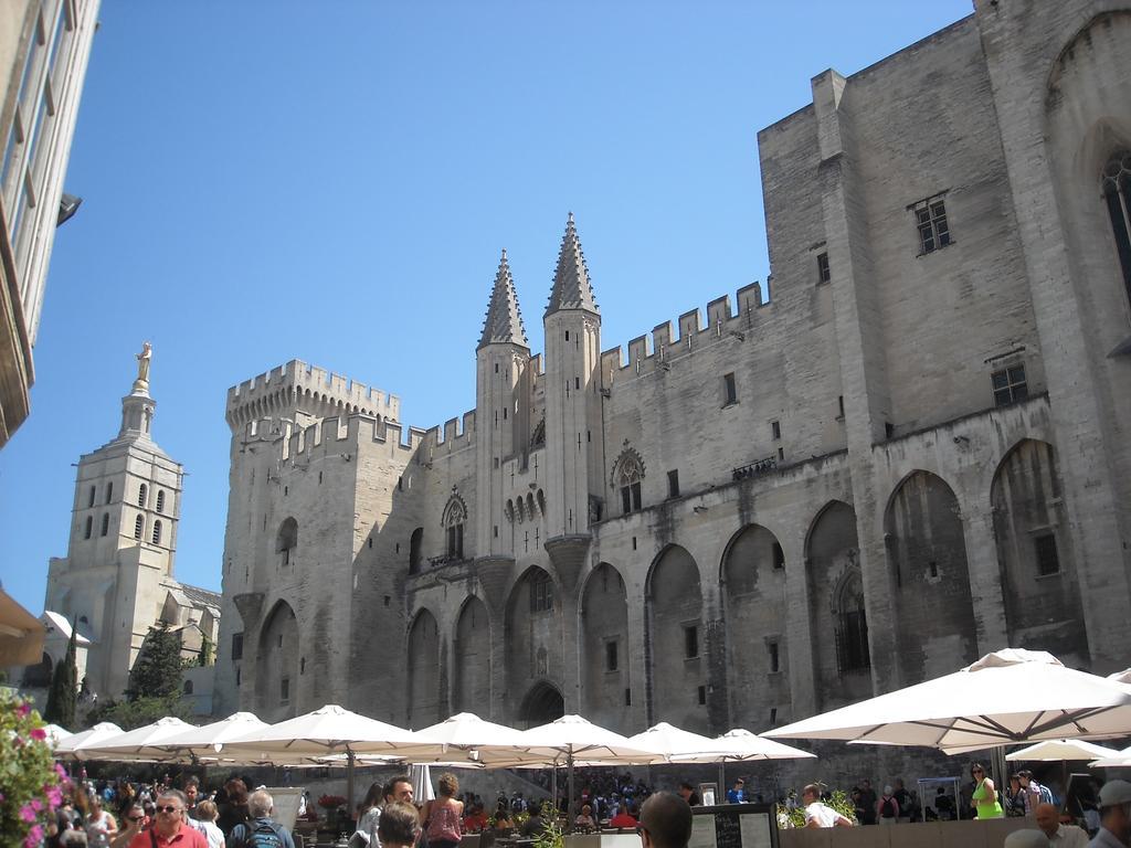 Entre Nimes Et Arles Villa Bellegarde  Eksteriør billede